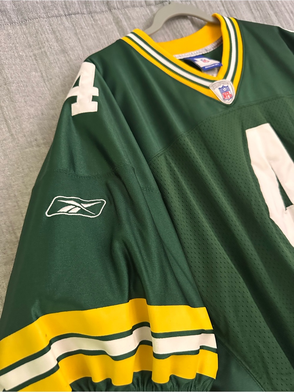 Brett Favre NFL Green Bay Packers Jersey - Picture 4 of 5